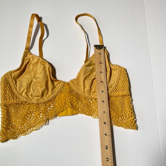 Forever 21 Mustard Yellow Bra Style Top Lace Detail and Satin Cups Size Small - Picture 7 of 7